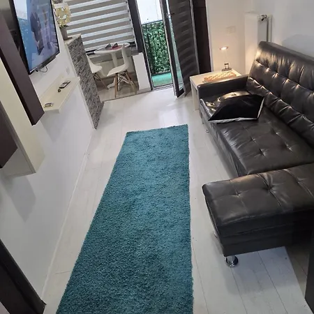 公寓 Kasatasmaraldapartament *